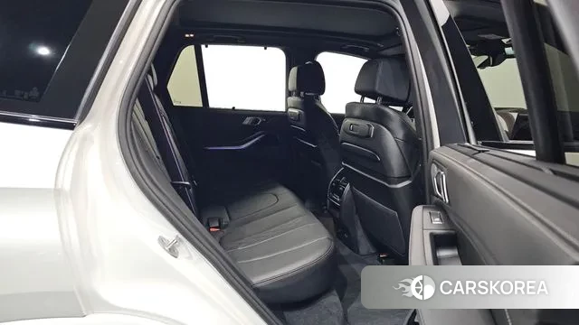 BMW X5 (G05) 2025 Белый из Кореи, фото 2