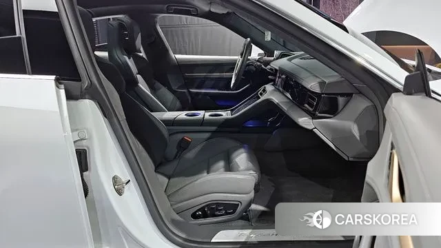 Porsche Taycan 2021 Белый из Кореи, фото 2