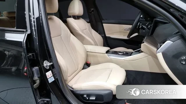 BMW 3 Series (G20) 2023 Черный из Кореи, фото 2