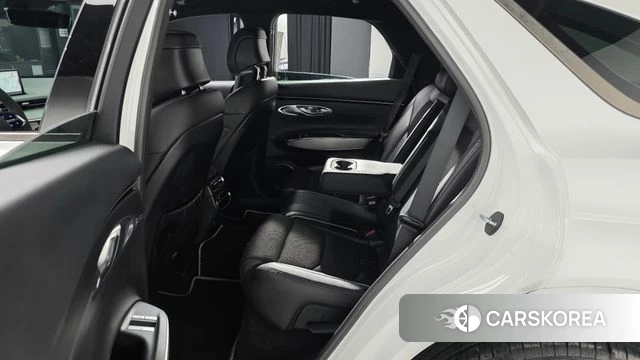 Genesis GV70 2021 Белый из Кореи, фото 2