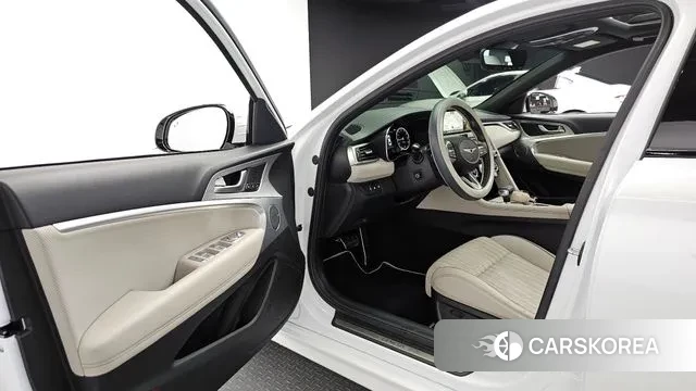 Genesis The New G70 2021 Белый из Кореи, фото 2