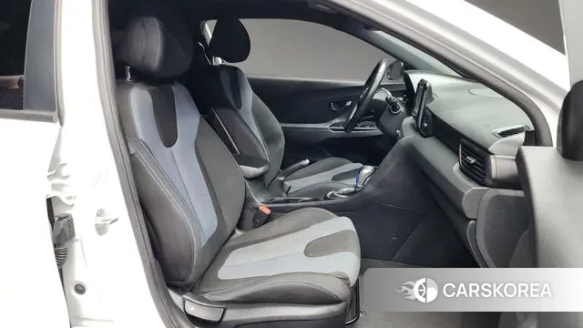 Hyundai Veloster (JS) 2018 Белый из Кореи, фото 2