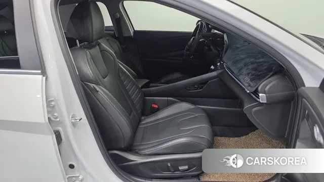 Hyundai The New Avante (CN7) 2023 Белый из Кореи, фото 2