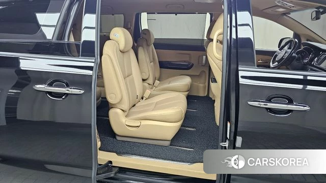 Kia The New Carnival 2018 Черный из Кореи, фото 2