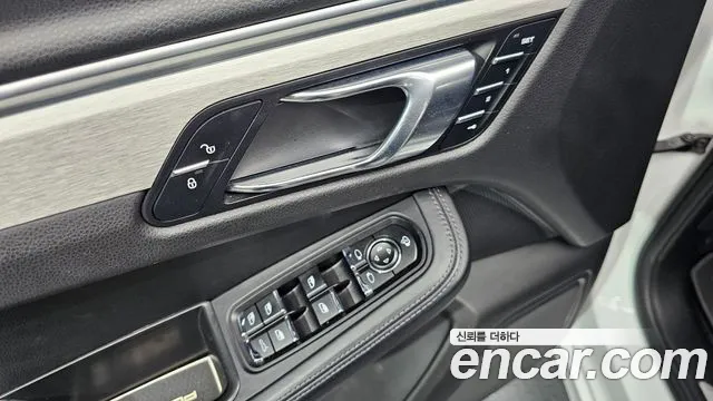 Porsche Macan id 2702217 из Кореи 2