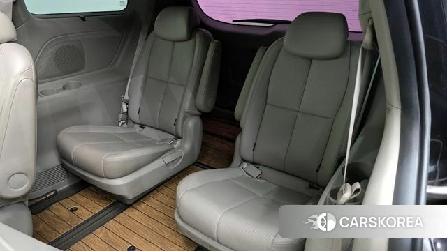 Kia The New Carnival 2018 Серый из Кореи, фото 2