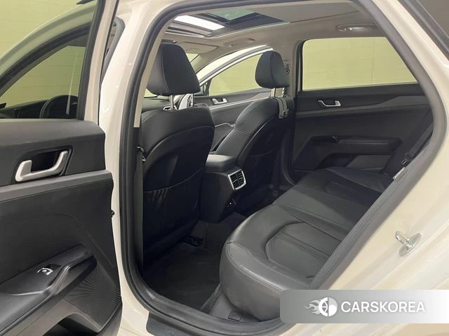 Kia K5 3rd generation 2022 Белый из Кореи, фото 2
