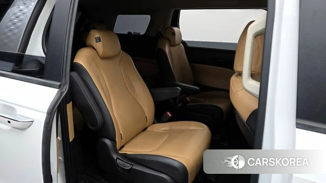 Kia Carnival 4th generation 2023 Белый из Кореи, фото 2