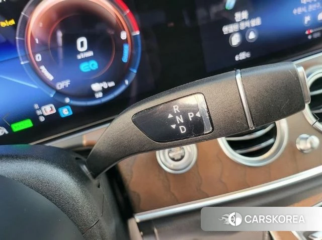 Mercedes-Benz E-Class W213 2023 Белый из Кореи, фото 2