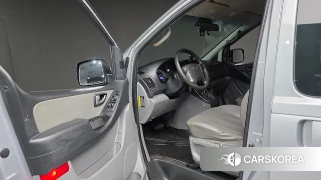 Hyundai The New Grand Starex 2018 Серебряный из Кореи, фото 2