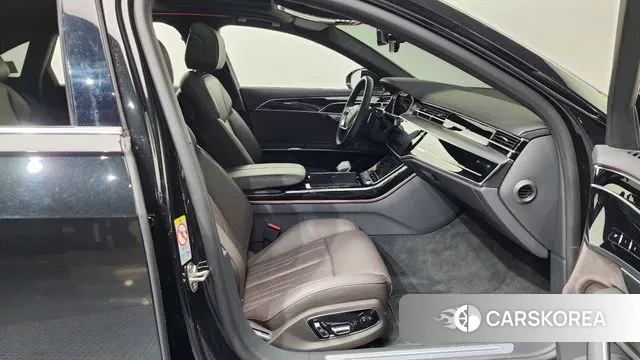 Audi A8 (D5) 2023 Черный из Кореи, фото 2