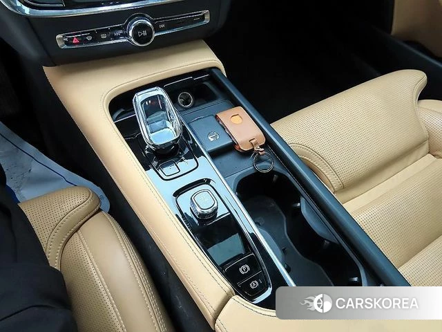 Volvo S90 2023 Серый из Кореи, фото 2