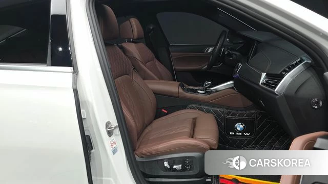BMW X6 (G06) 2022 Белый из Кореи, фото 2