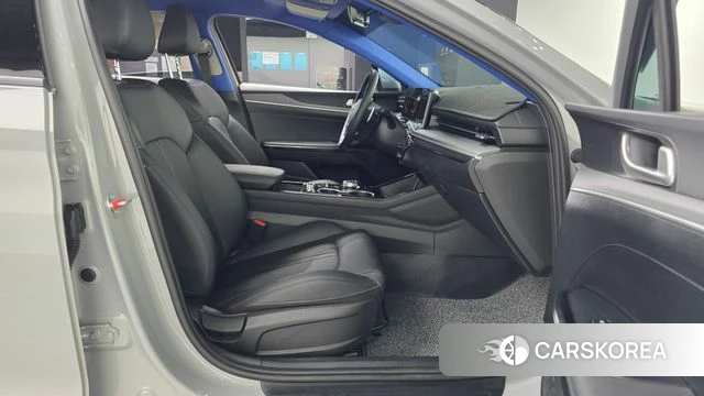 Kia The New K5 3rd generation 2025 Серебристо-серый из Кореи, фото 2