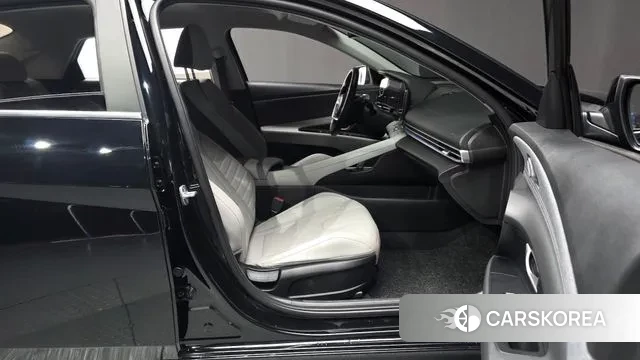 Hyundai Avante (CN7) 2020 Черный из Кореи, фото 2