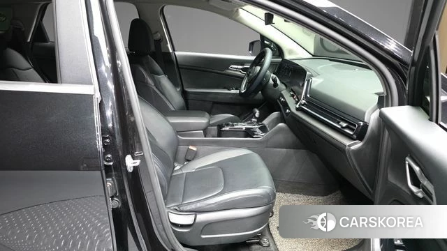 Kia Sportage 5th Generation 2022 Черный из Кореи, фото 2