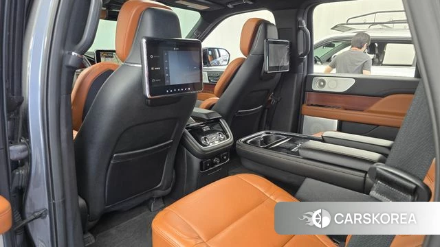 Lincoln Navigator 4th generation 2021 Серый из Кореи, фото 2