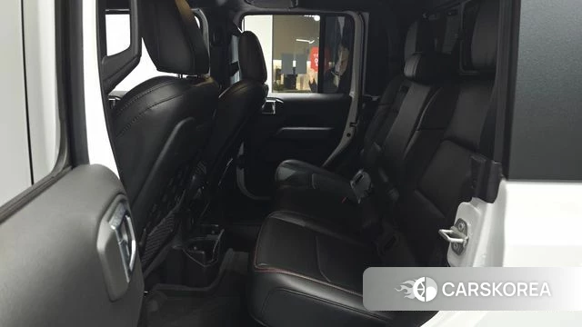 Jeep Gladiator (JT) 2023 Белый из Кореи, фото 2