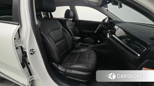 Kia The New Niro 2021 Белый из Кореи, фото 2