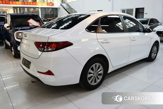 Hyundai Yuedong 2022 Белый из Китая, фото 2