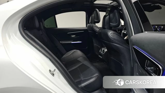Mercedes-Benz C-Class W206 2025 Белый из Кореи, фото 2