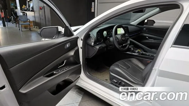 Hyundai Avante Hybrid (CN7) 2021 Белый из Кореи, фото 2