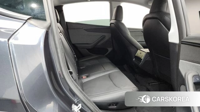 Tesla Model Y 2025 Серый из Кореи, фото 2