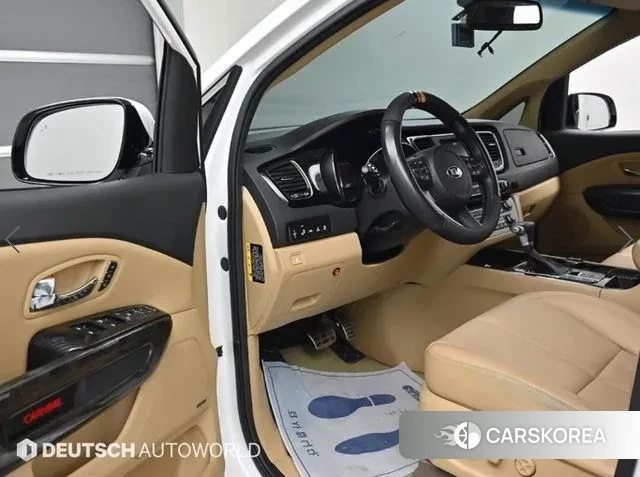 Kia The New Carnival 2020 Белый из Кореи, фото 2