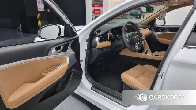 Genesis The New G70 2023 Белый из Кореи, фото 2