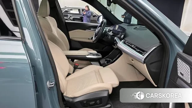 BMW X1 (U11) 2025 Цвет галактики из Кореи, фото 2