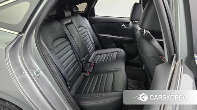 Kia The New K3 2nd generation 2021 Серебряный из Кореи, фото 2