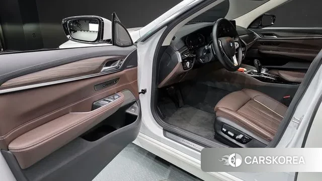 BMW 6 Series GT (G32) 2024 Белый из Кореи, фото 2