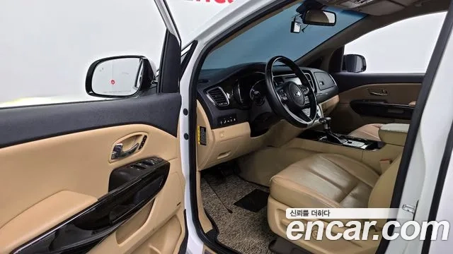 Kia The New Carnival 2019 Белый из Кореи, фото 2