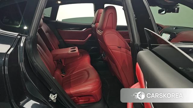 Maserati Levante 2019 Черный из Кореи, фото 2