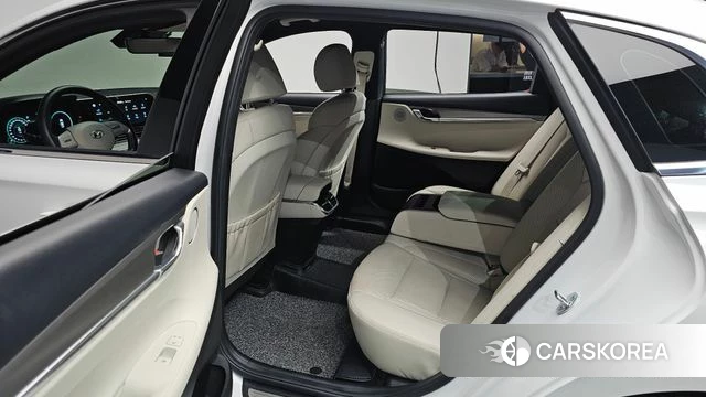 Hyundai The New Grandeur IG Hybrid 2022 Белый из Кореи, фото 2