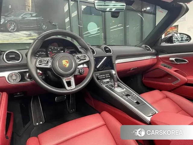 Porsche 718 Boxster 2024 Черный из Кореи, фото 2