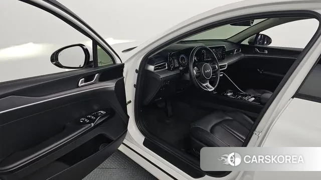 Kia K5 3rd generation 2022 Белый из Кореи, фото 2