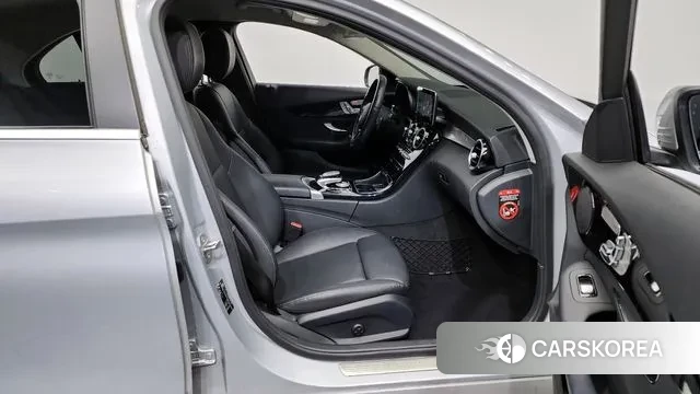 Mercedes-Benz C-Class W205 2019 Серебряный из Кореи, фото 2