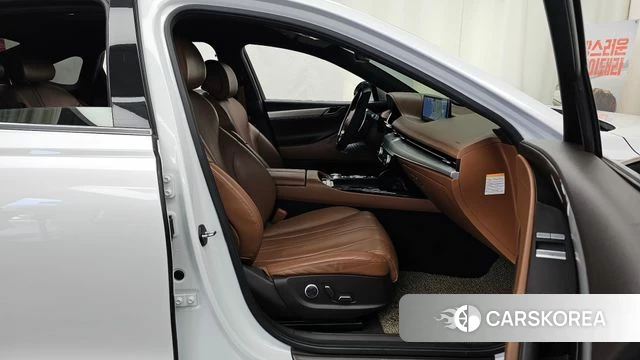 Genesis Electrified G80 (RG3) 2022 Белый из Кореи, фото 2
