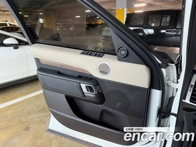 Land Rover Discovery 5 2018 Белый из Кореи, фото 2