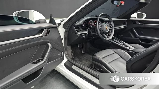 Porsche 911(992) 2021 Белый из Кореи, фото 2
