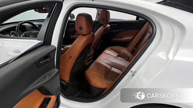 Jaguar XE 2019 Белый из Кореи, фото 2