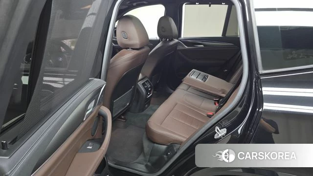 BMW X3 (G01) 2023 Черный из Кореи, фото 2
