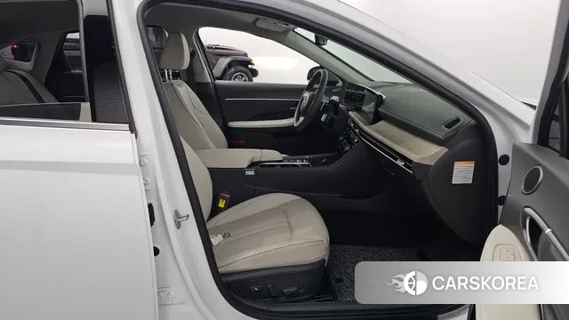 Hyundai Sonata D Edge Hybrid (DN8) 2025 Белый из Кореи, фото 2