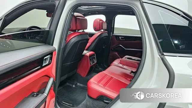 Porsche Cayenne (PO536) 2020 Серебряный из Кореи, фото 2