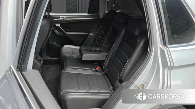 Volkswagen Tiguan second Generation 2020 Серебряный из Кореи, фото 2