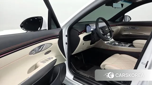 Genesis GV70 2024 Белый из Кореи, фото 2