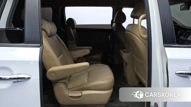 Kia The New Carnival 2019 Белый из Кореи, фото 2