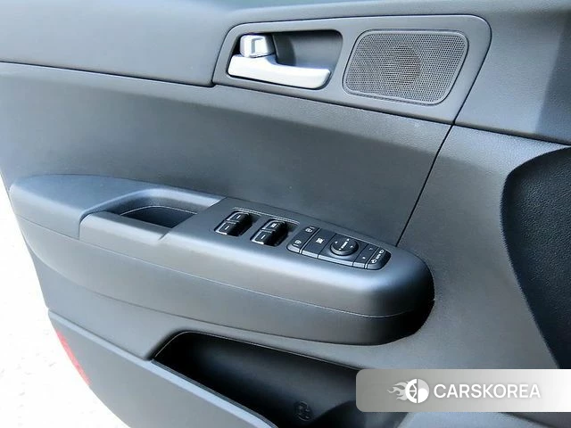 Kia Sportage The Bold 2019 Серебряный из Кореи, фото 2