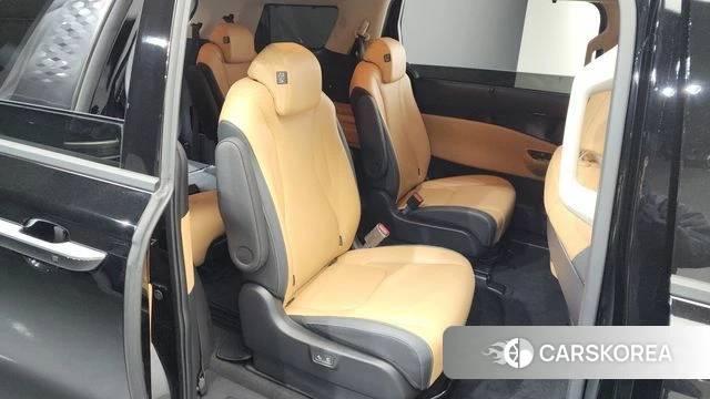 Kia Carnival 4th generation 2022 Черный из Кореи, фото 2